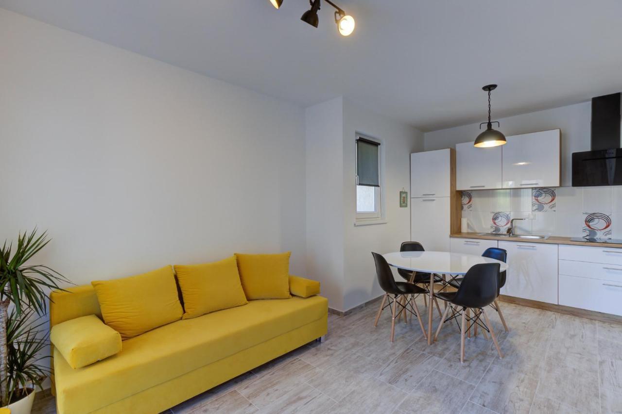 Demi Apartment Senj  Luaran gambar