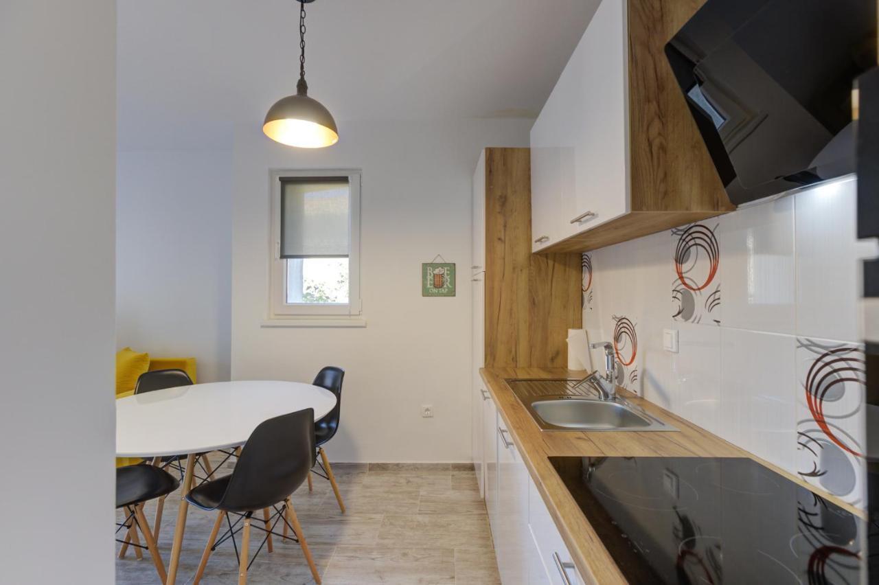 Demi Apartment Senj  Luaran gambar