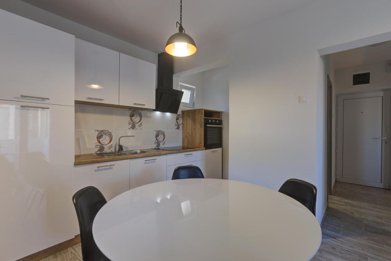 Demi Apartment Senj  Luaran gambar