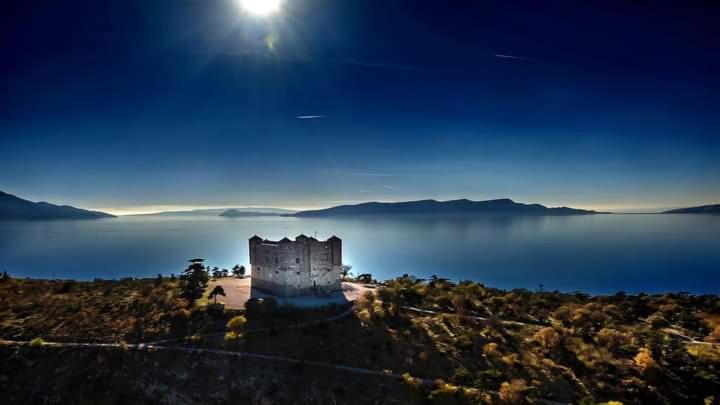 Demi Apartment Senj  Luaran gambar
